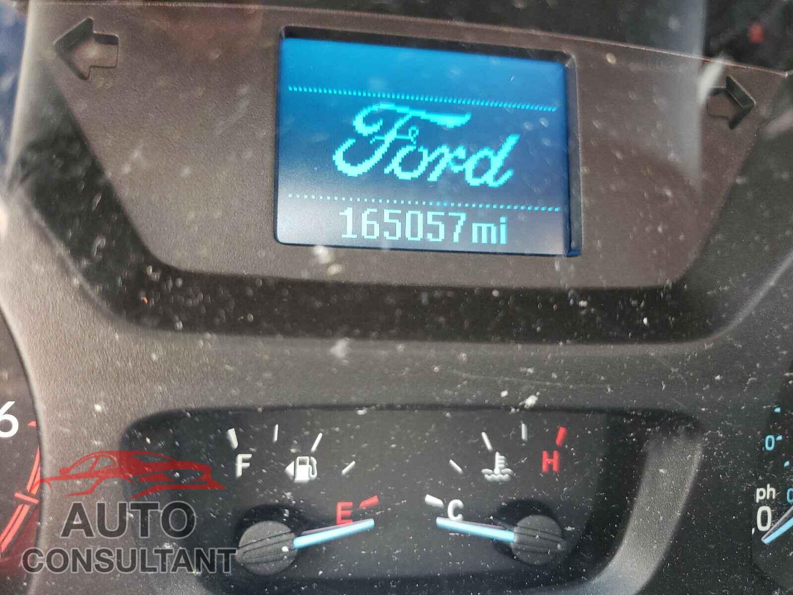 FORD TRANSIT CO 2017 - 1FTYR1YG8HKA04412