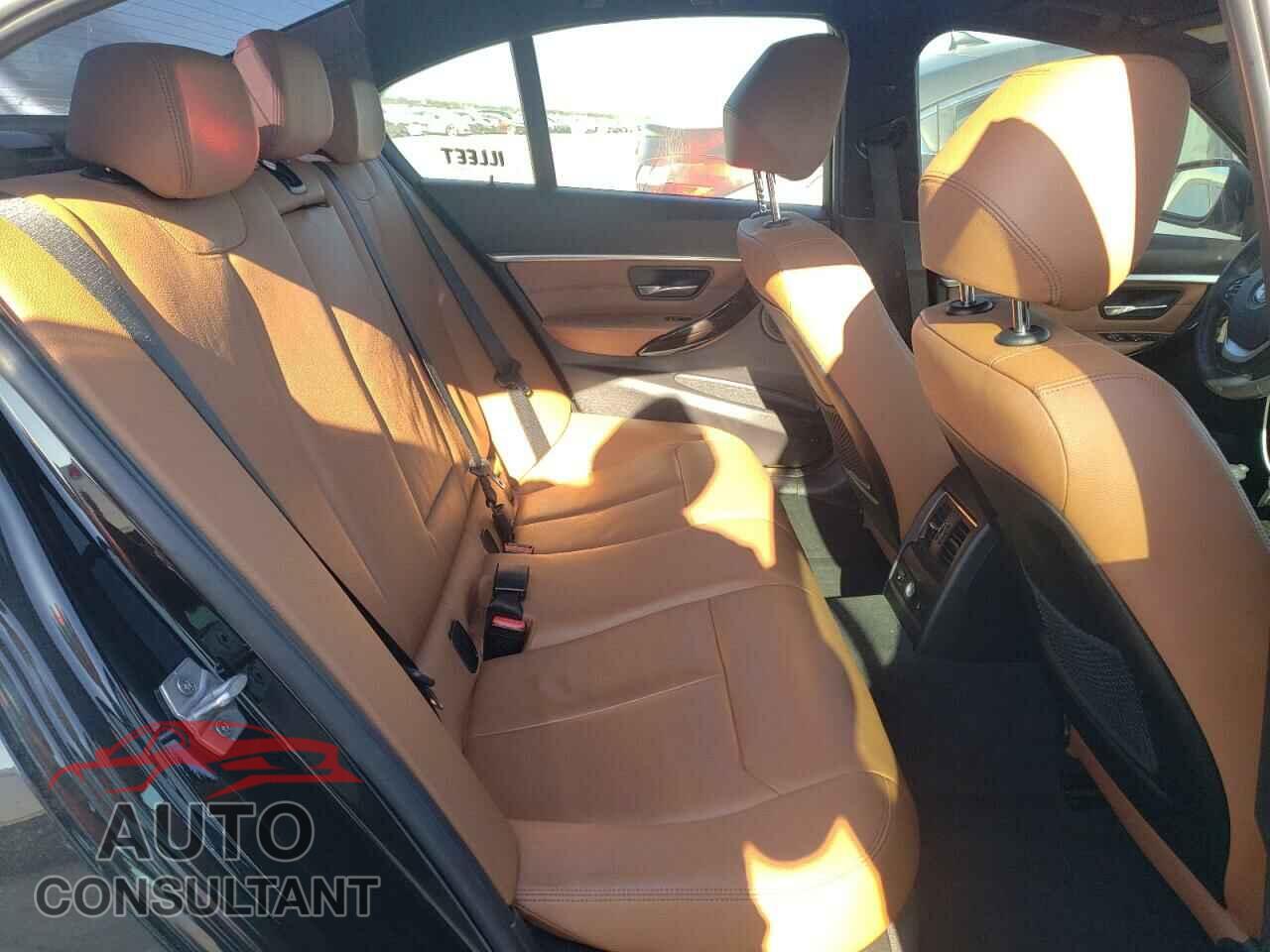 BMW 3 SERIES 2016 - WBA8E3G59GNU05016