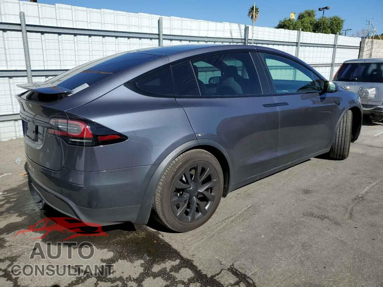 TESLA MODEL X 2023 - 7SAXCBE53PF366460