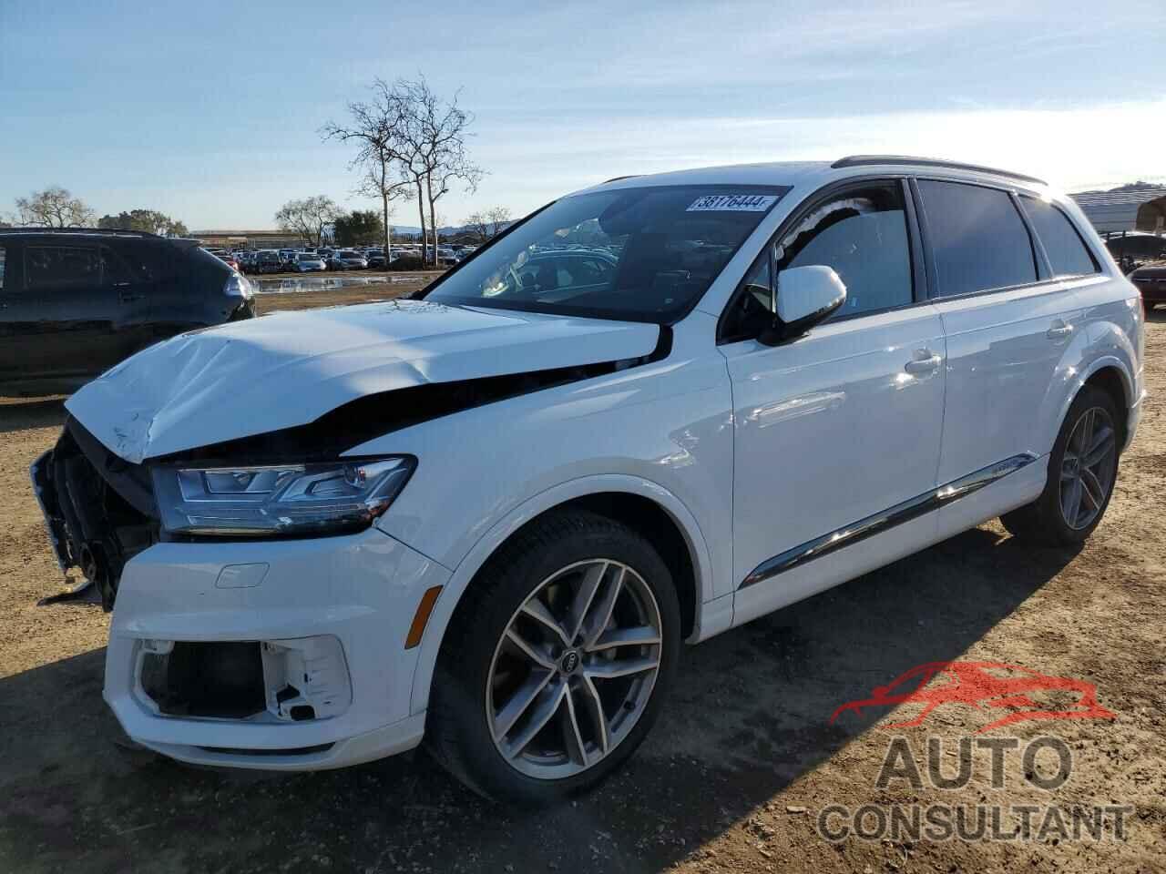 AUDI Q7 2018 - WA1VAAF7XJD017261