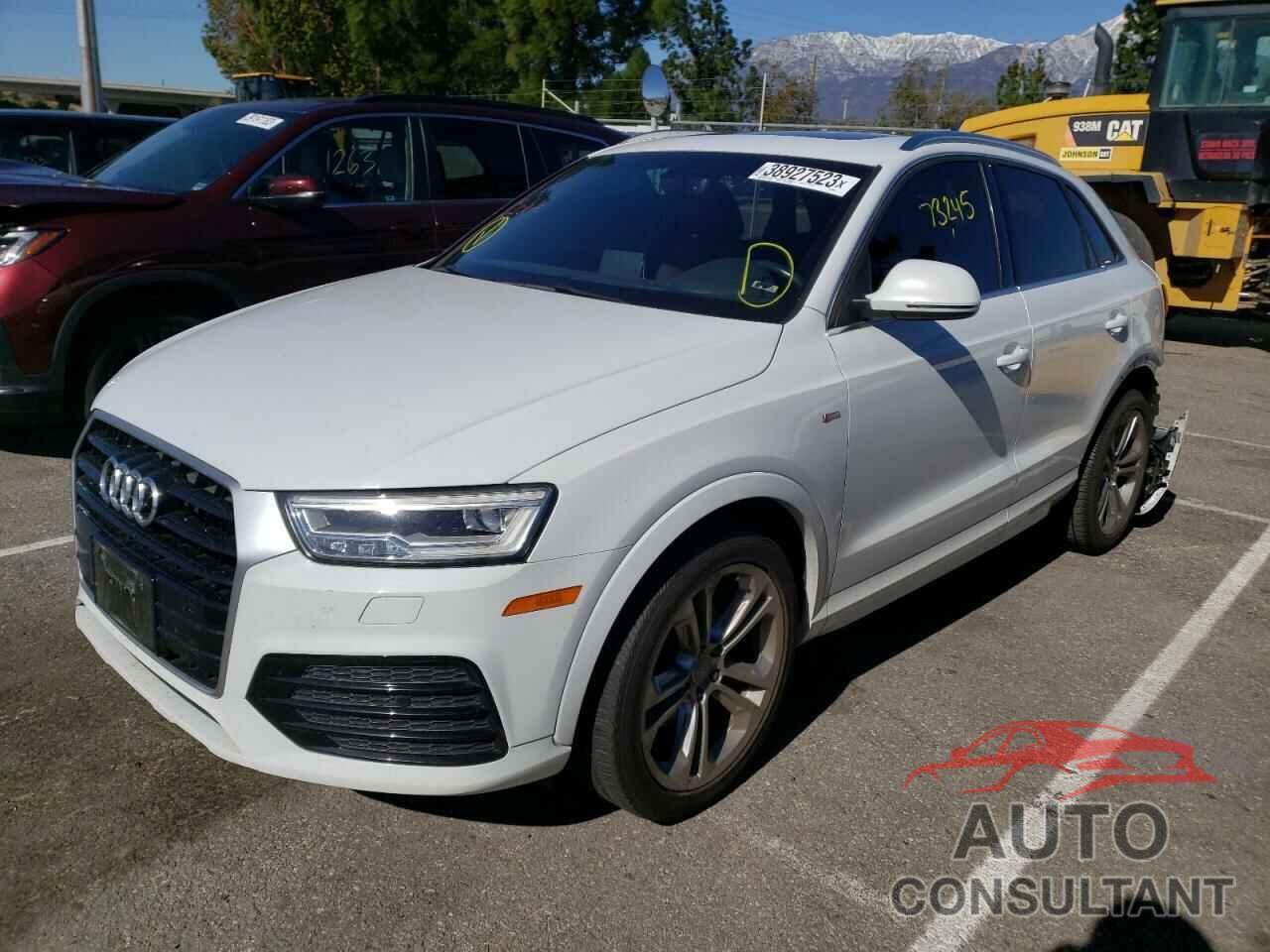 AUDI Q3 2018 - WA1HCCFS0JR000656