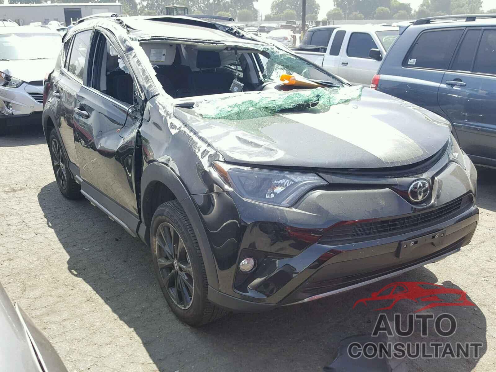TOYOTA RAV4 XLE 2018 - 2T3WFREV6JW446717