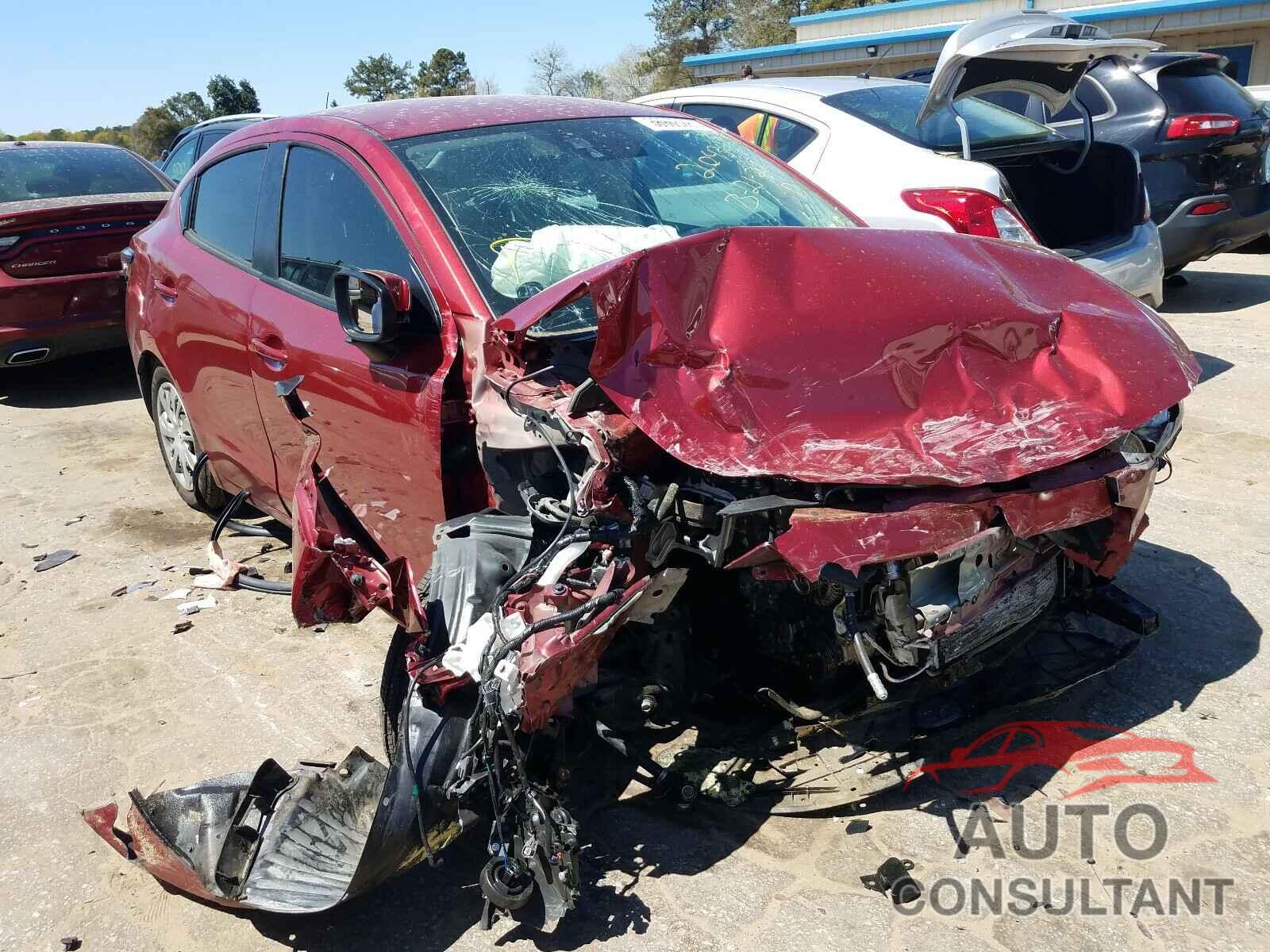 TOYOTA YARIS 2019 - 3MYDLBYV3KY512043
