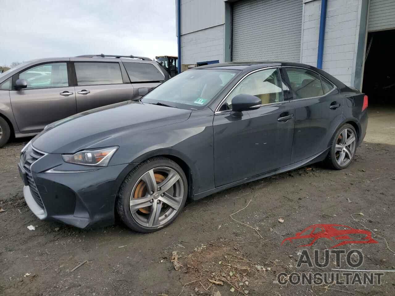 LEXUS IS 2018 - JTHC81D29J5030642