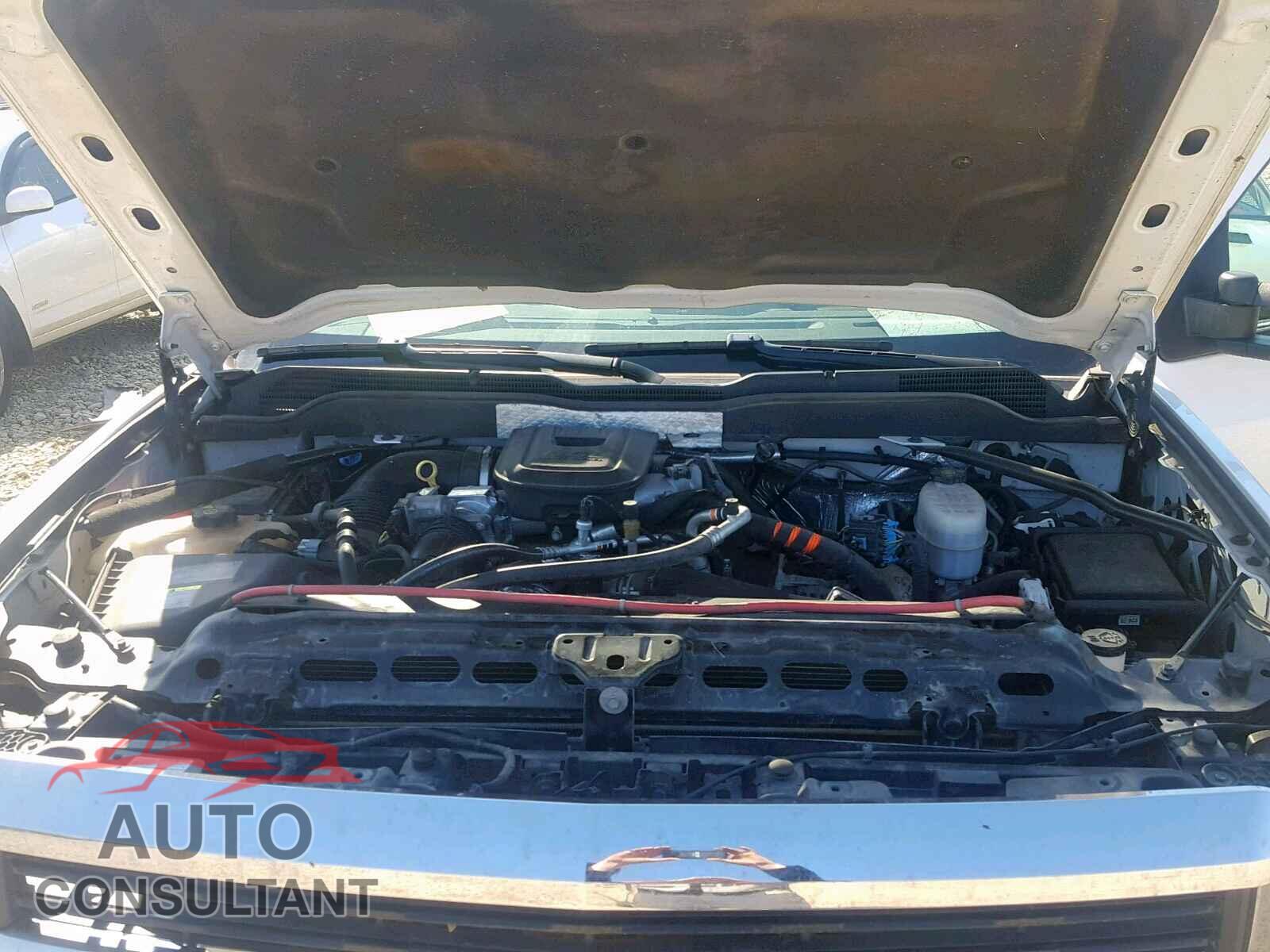 CHEVROLET SILVERADO 2015 - 3VW2B7AJ9HM373692