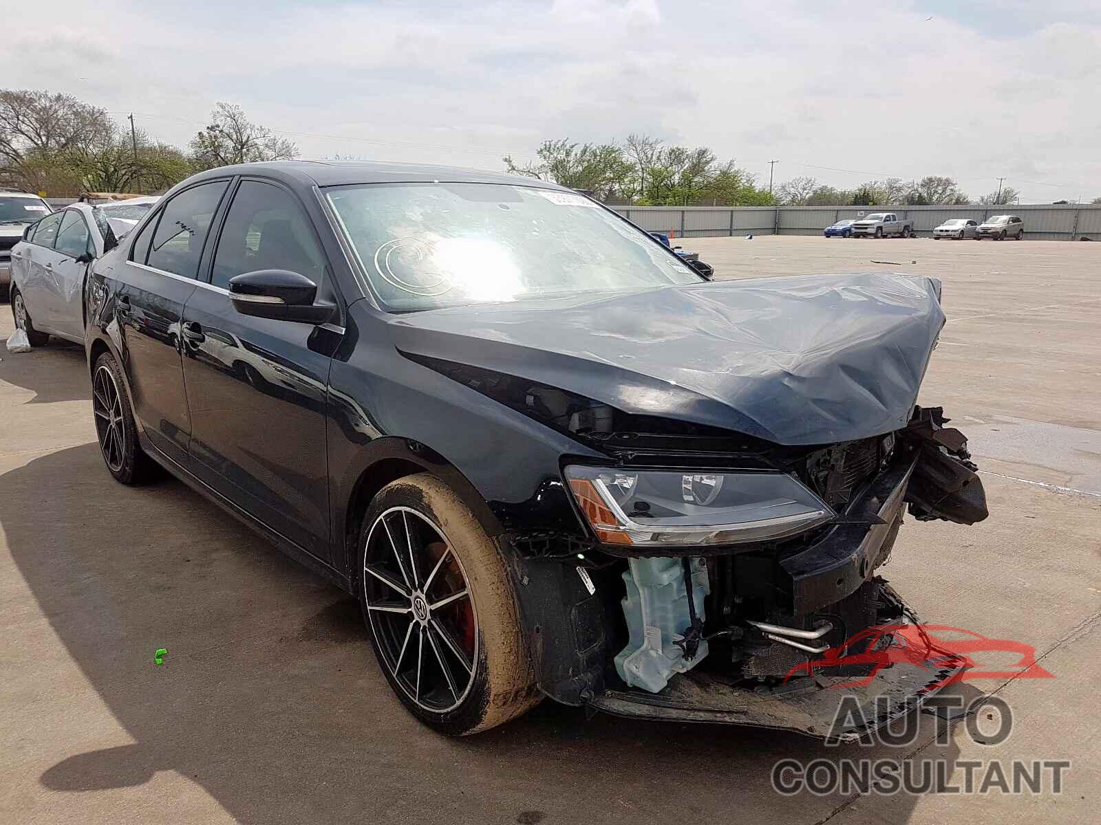 VOLKSWAGEN JETTA 2017 - YV4A22NL2L1102909