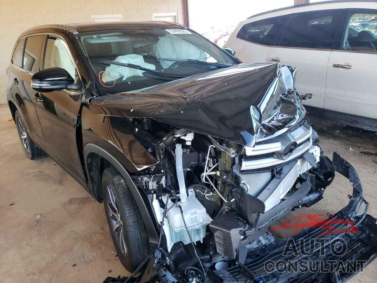 TOYOTA HIGHLANDER 2019 - 5TDKZRFH9KS568408