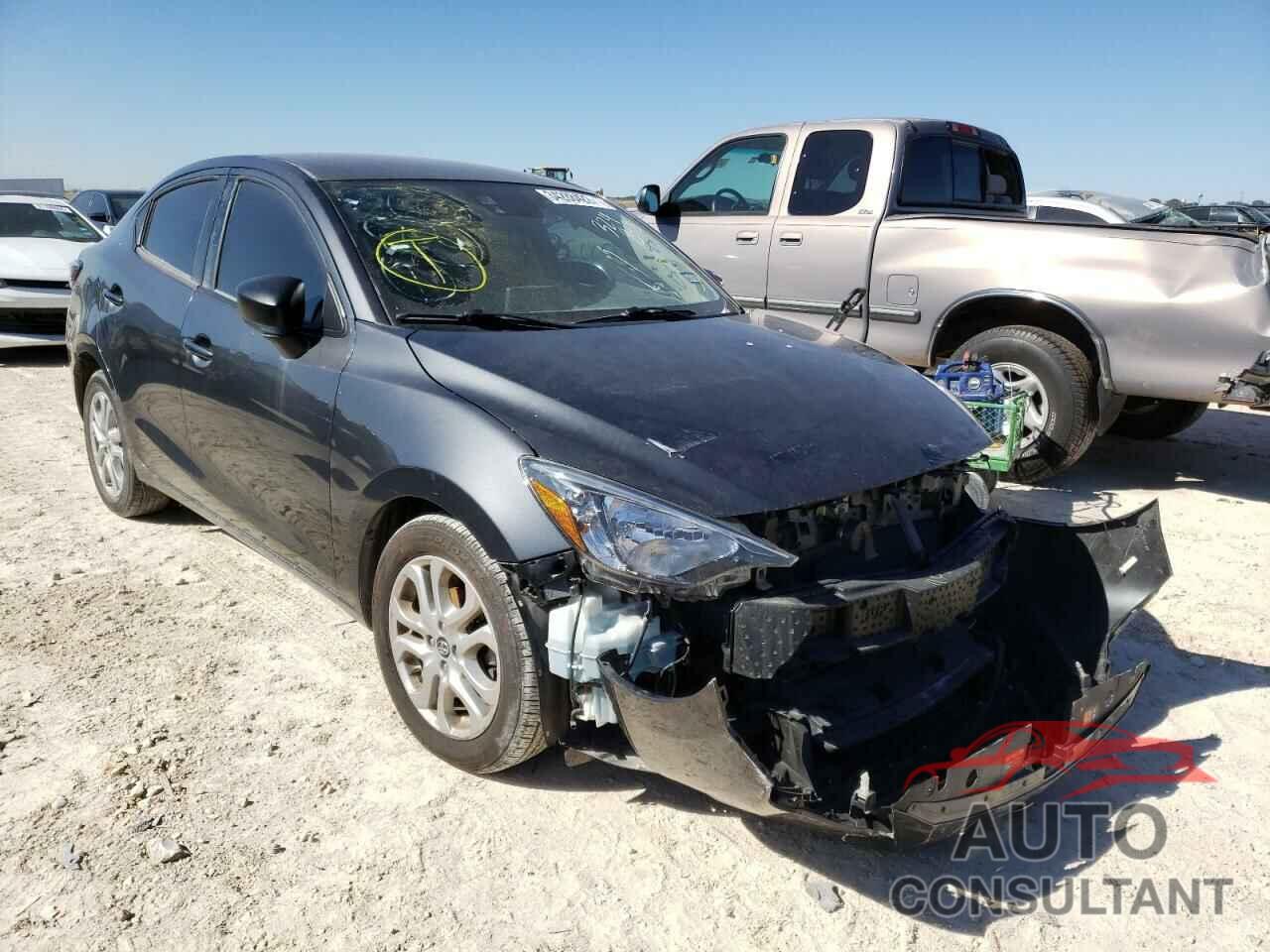TOYOTA YARIS 2018 - 3MYDLBYV5JY324848