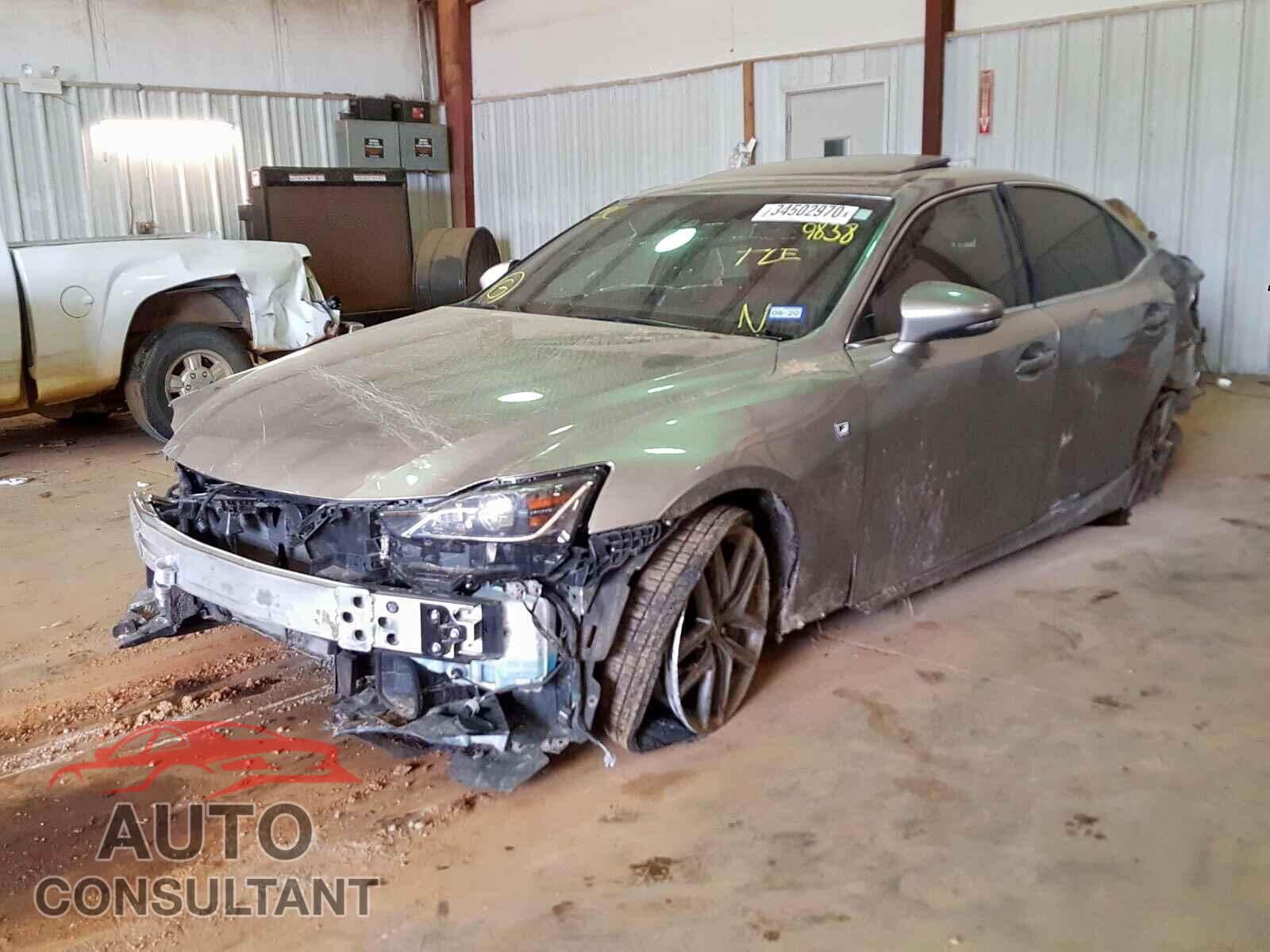 LEXUS IS 2017 - JTHBA1D28H5049838
