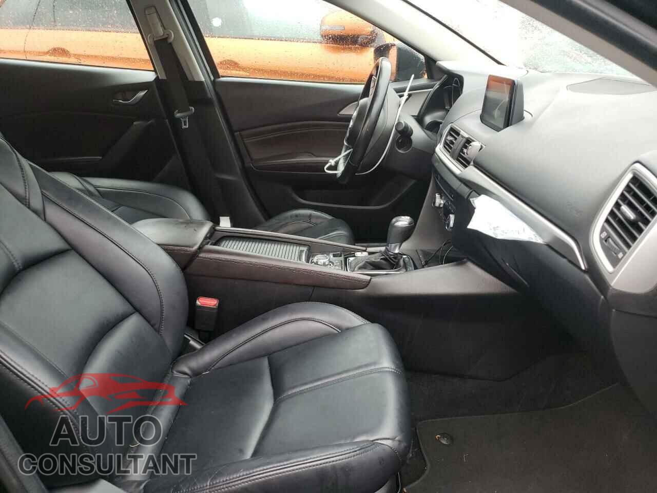 MAZDA 3 2017 - 3MZBN1L73HM155138