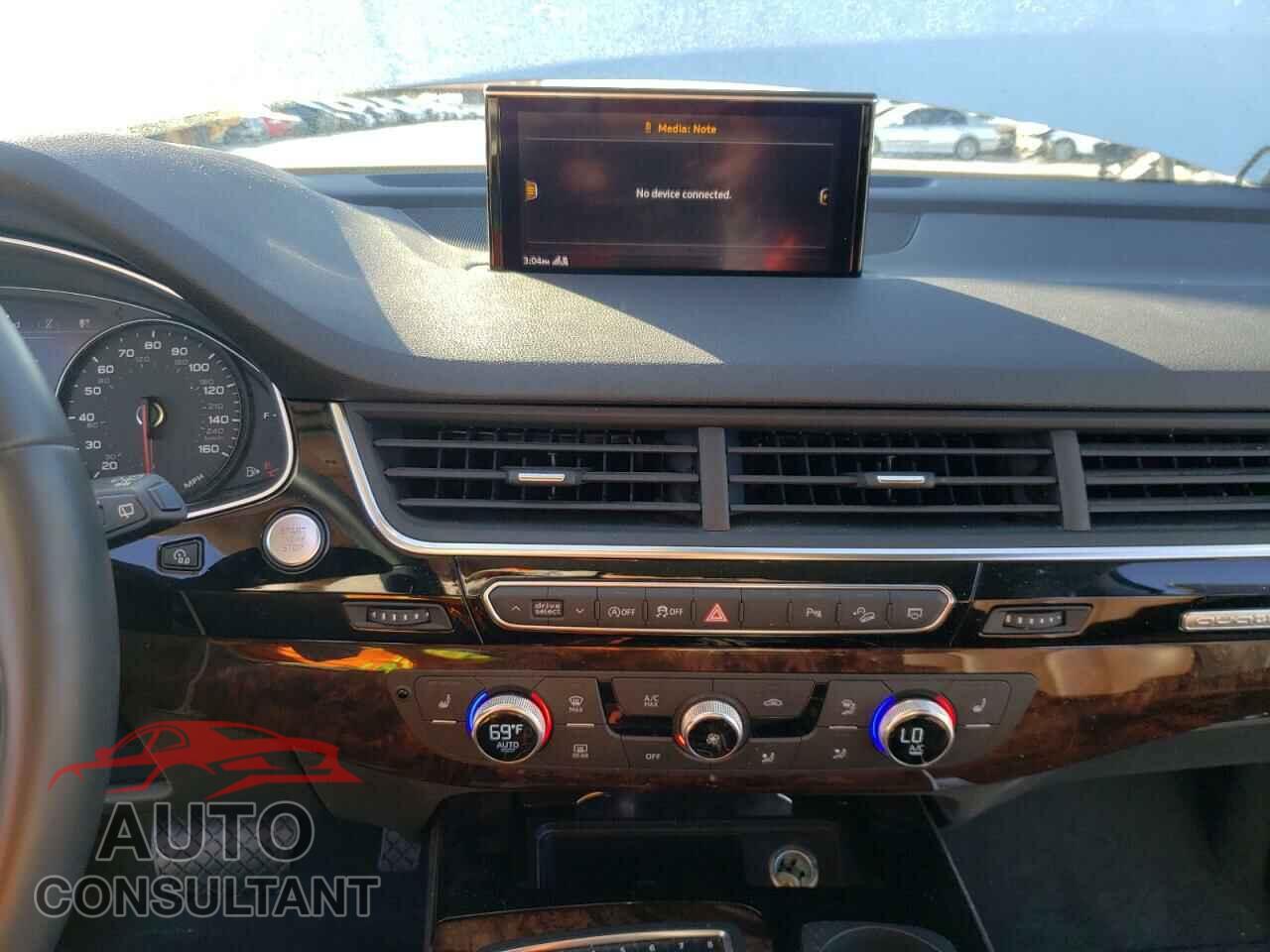 AUDI Q7 2018 - WA1AAAF75JD049470
