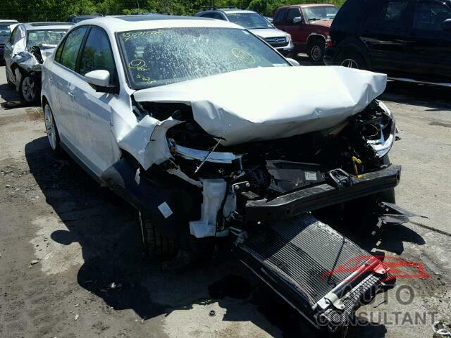 VOLKSWAGEN JETTA 2017 - 3VW5T7AJ4HM399594