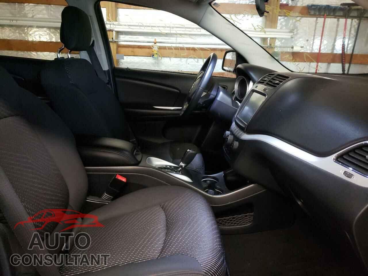 DODGE JOURNEY 2017 - 3C4PDCBB6HT612950