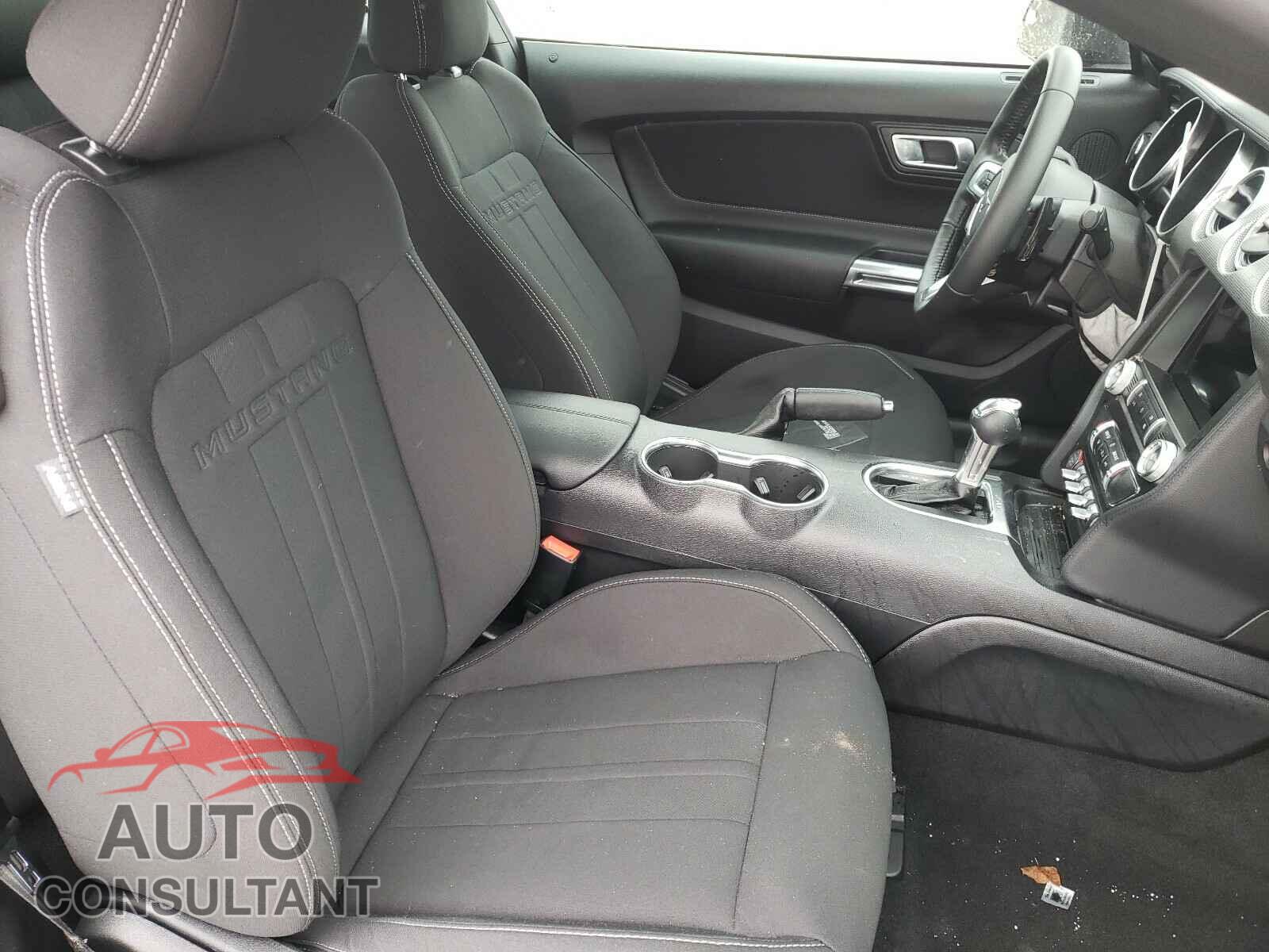 FORD MUSTANG 2020 - 1FA6P8TH2L5174526