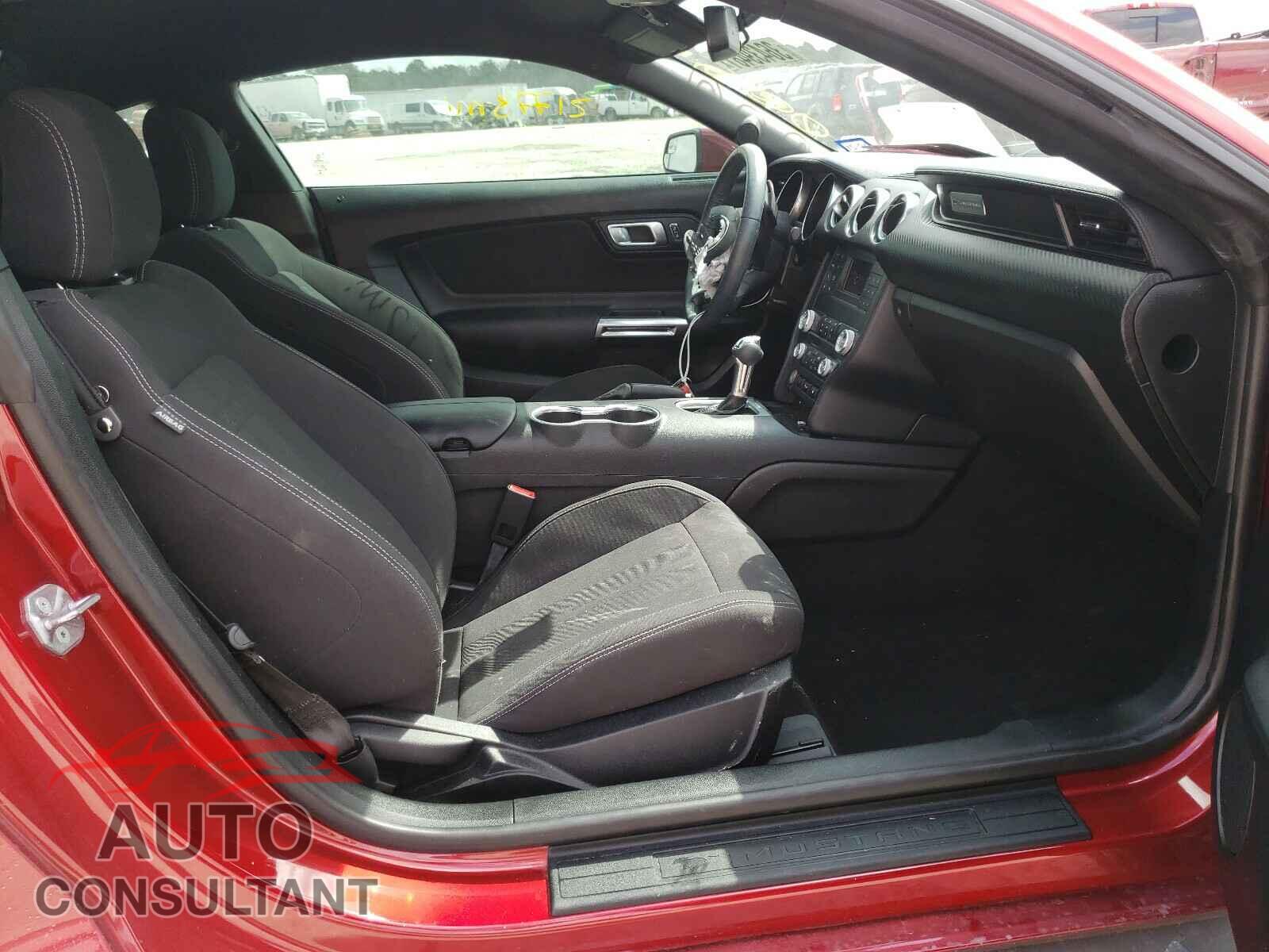 FORD MUSTANG 2019 - 1FA6P8TH8K5115088