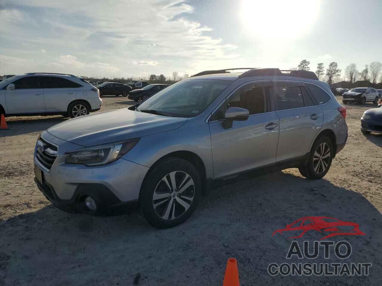 SUBARU OUTBACK 2018 - 4S4BSENC9J3314292