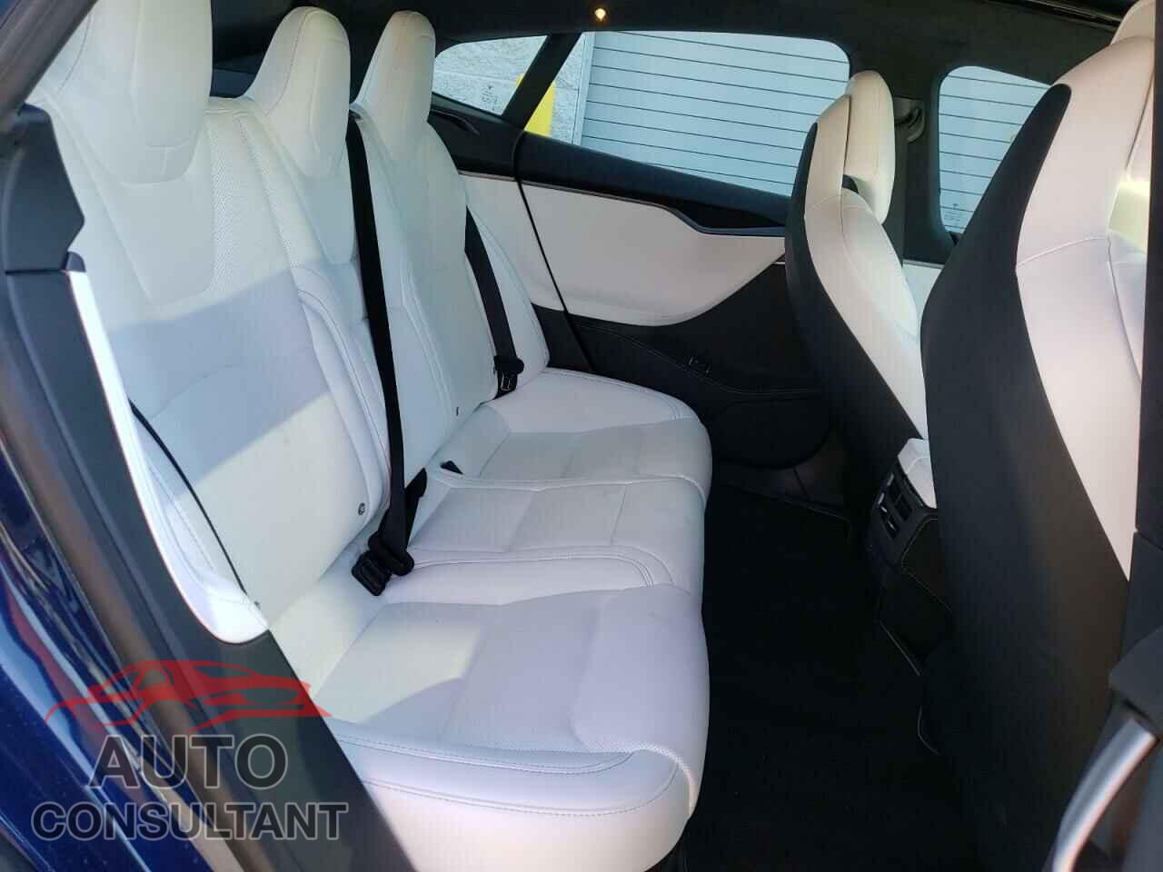 TESLA MODEL S 2018 - 5YJSA1E43JF282810