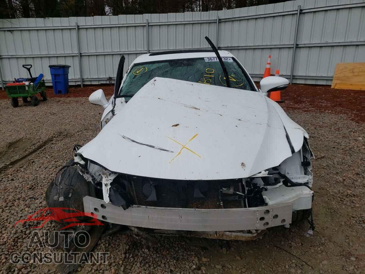 LEXUS IS 2016 - JTHBA1D2XG5011543