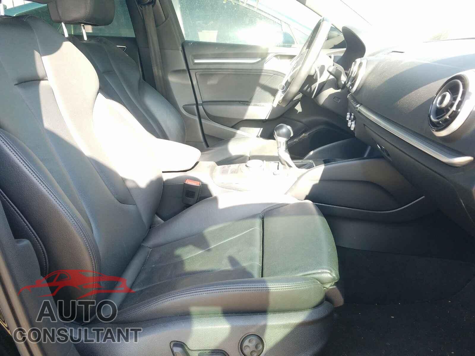 AUDI A3 2015 - WAUCCGFF5F1028398