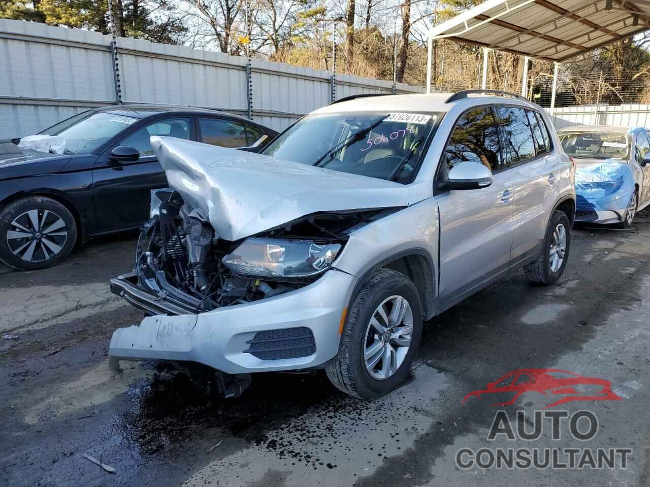 VOLKSWAGEN TIGUAN 2017 - WVGAV7AX3HW506078