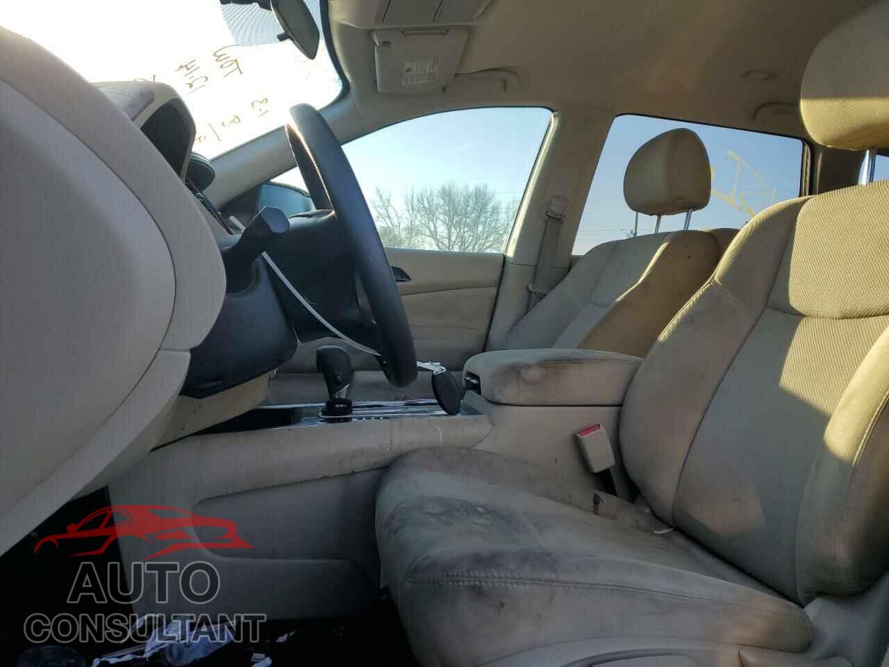 NISSAN PATHFINDER 2017 - 5N1DR2MN2HC643383