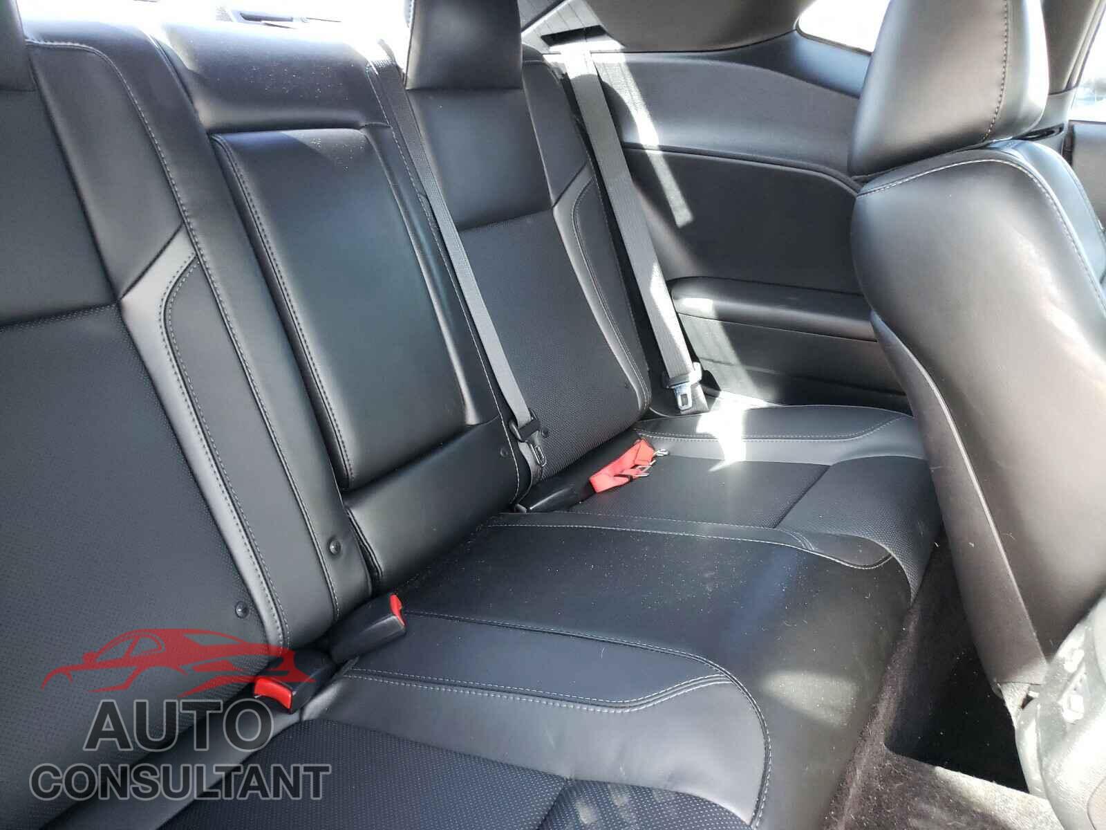 DODGE CHALLENGER 2018 - 2C3CDZAG5JH116524