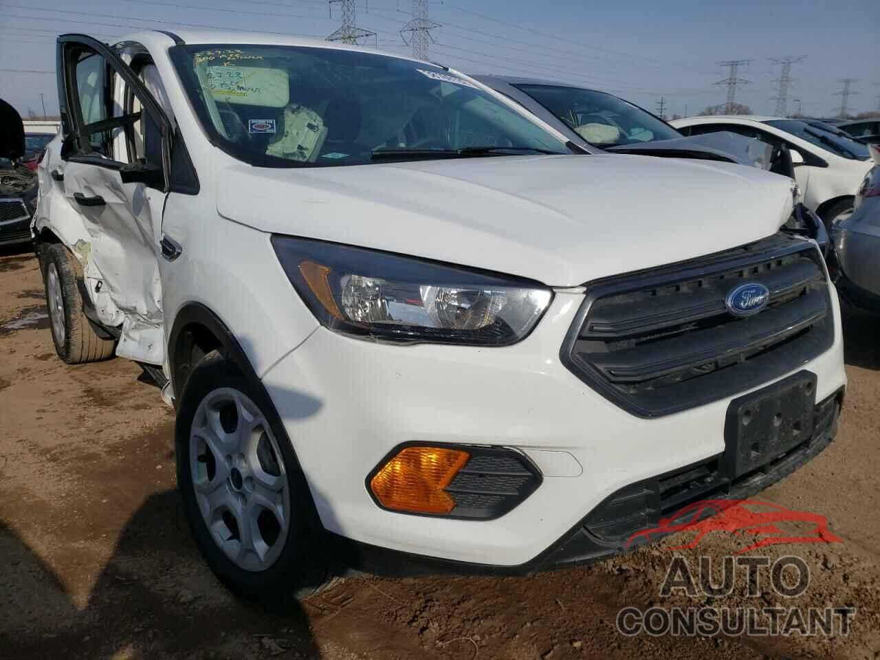 FORD ESCAPE 2018 - 1FMCU0F70JUA89192