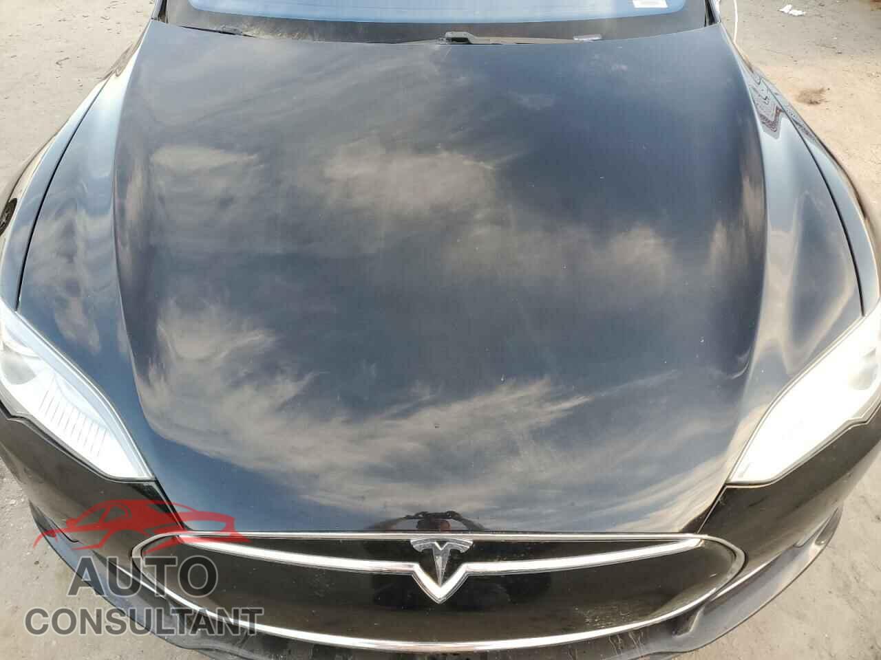 TESLA MODEL S 2015 - 5YJSA1E13FF119099