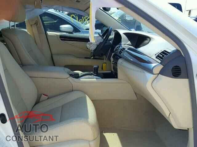 LEXUS LS460 2016 - JTHBL5EF8G5141520