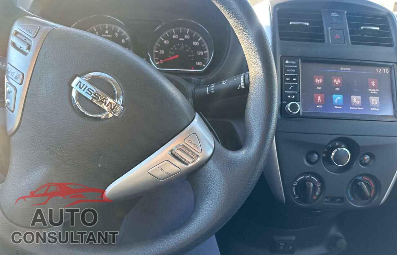 NISSAN VERSA 2019 - 3N1CN7AP3KL822111