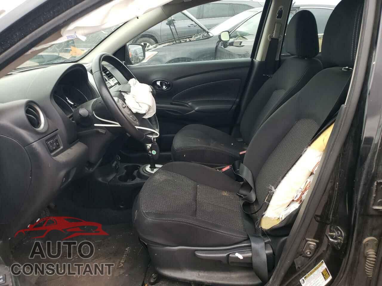 NISSAN VERSA 2019 - 3N1CN7AP3KL816518