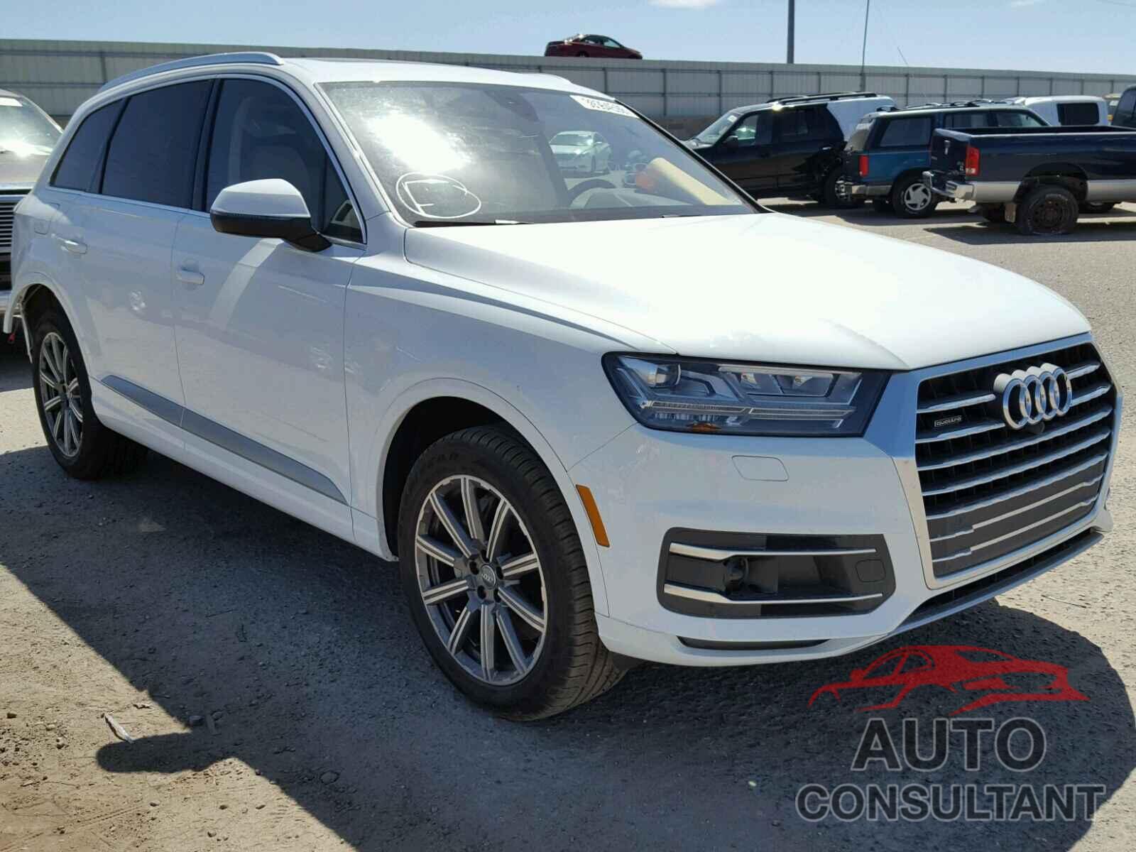 AUDI Q7 2018 - WA1LHAF78JD011543