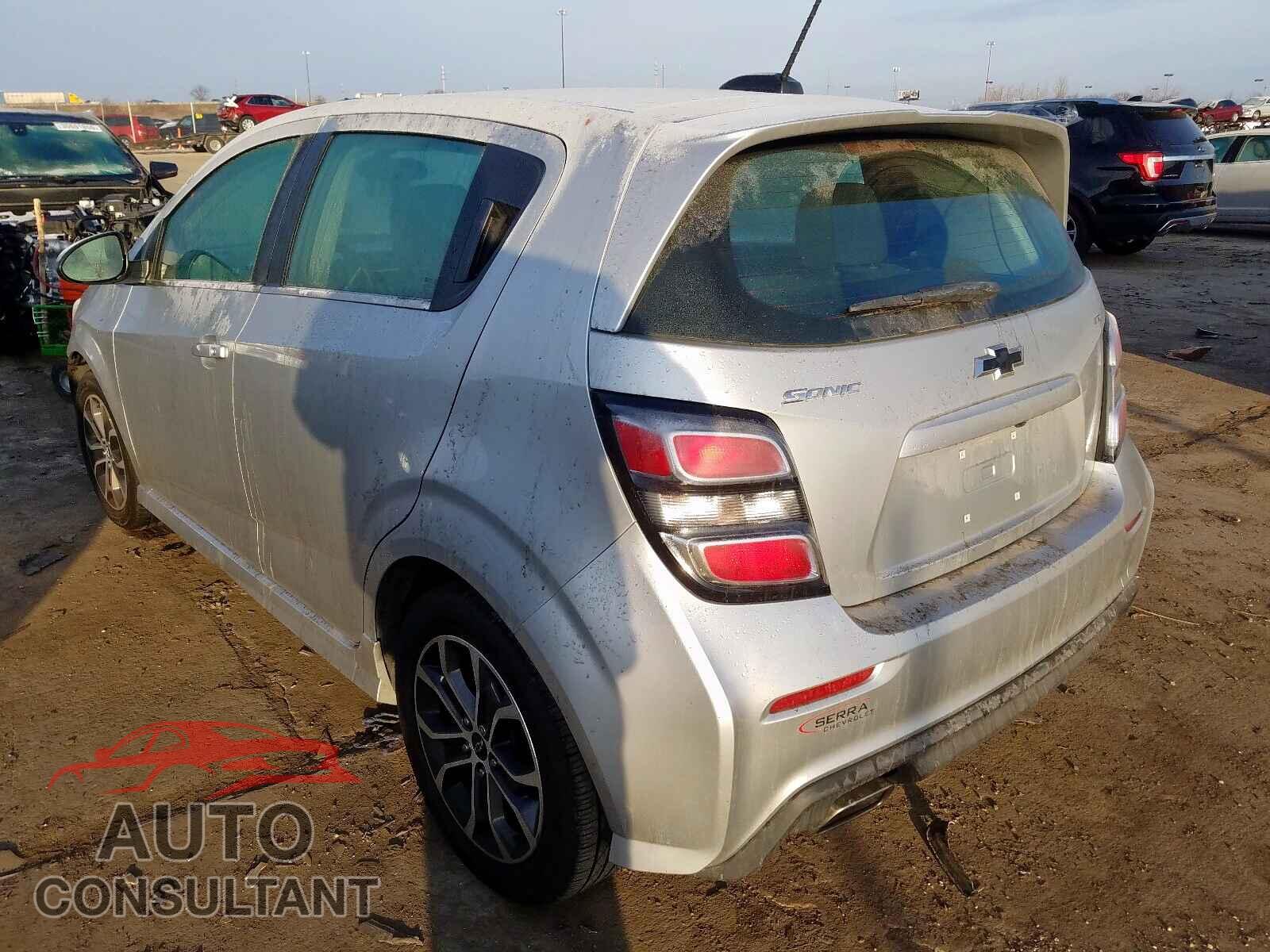 CHEVROLET SONIC 2018 - JTHCA1D2XM5109357