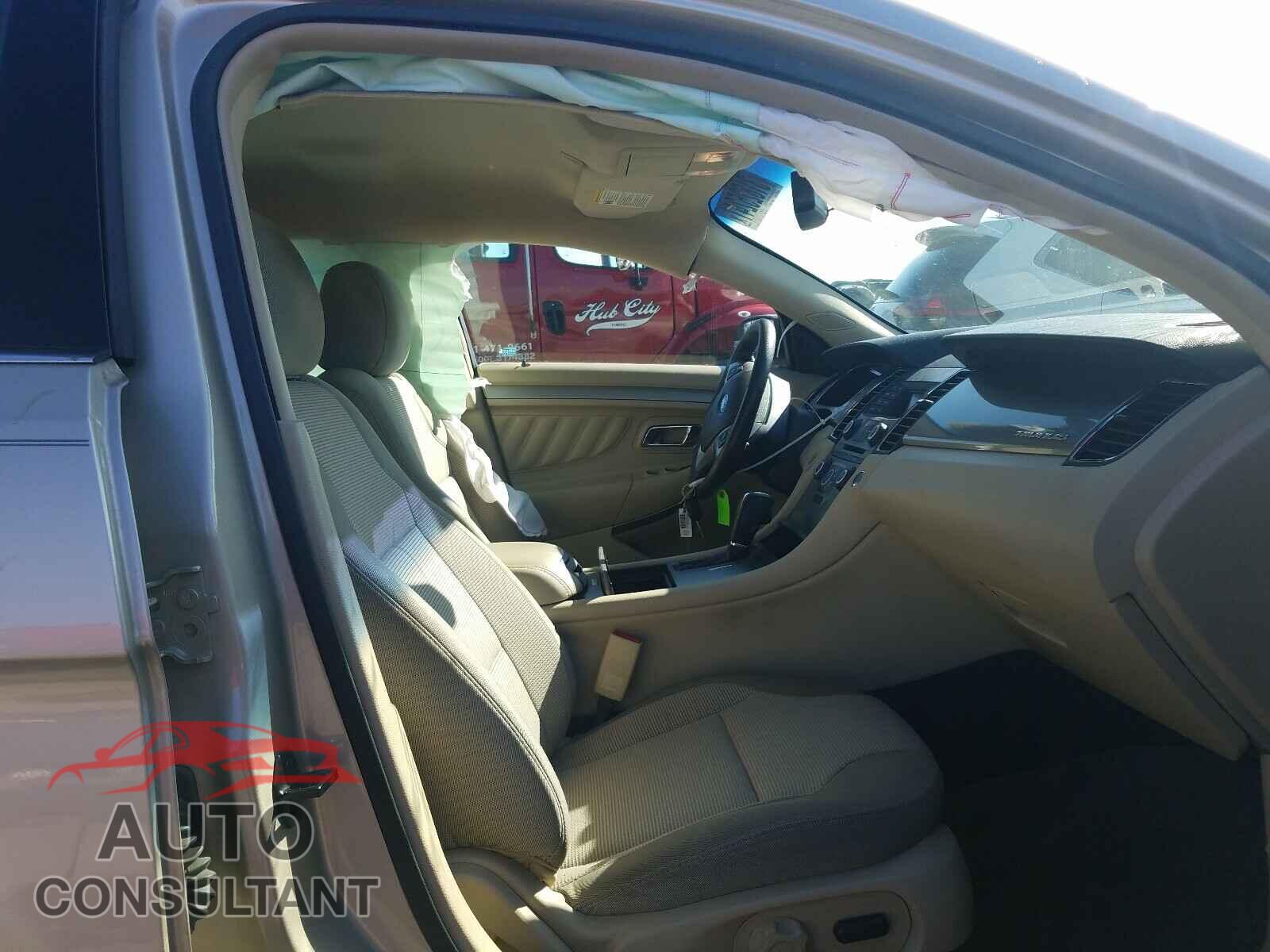 FORD TAURUS 2017 - 1FAHP2E80HG114307