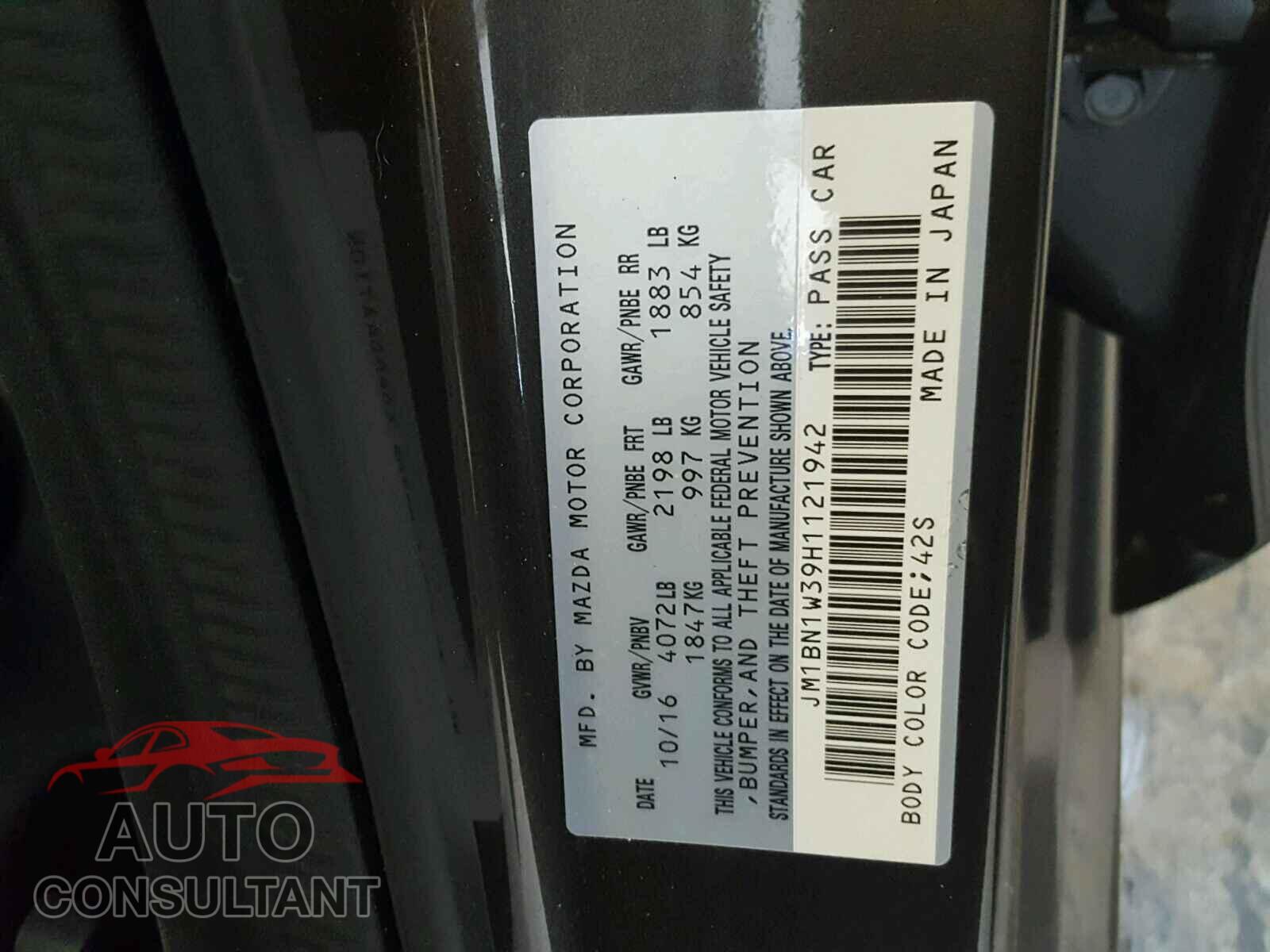 MAZDA 3 2017 - JM1BN1W39H1121942