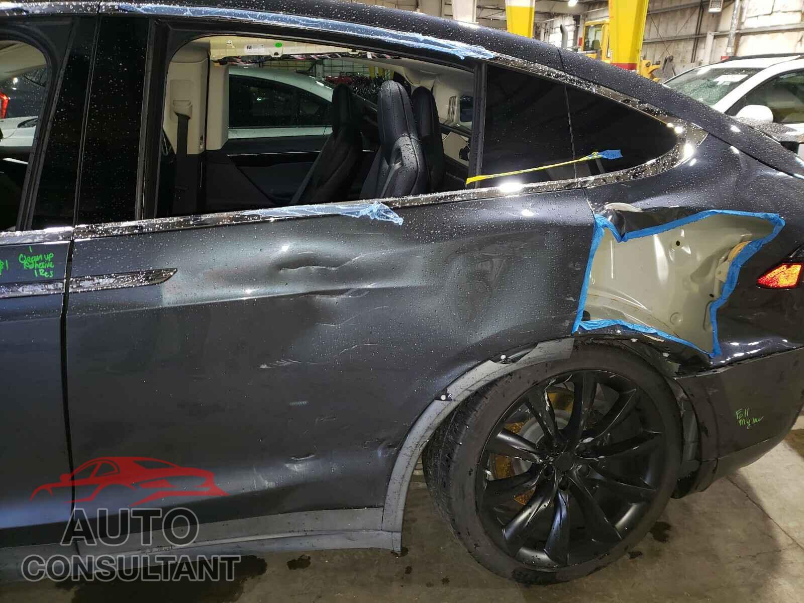 TESLA MODEL X 2016 - 5YJXCAE2XGF015610