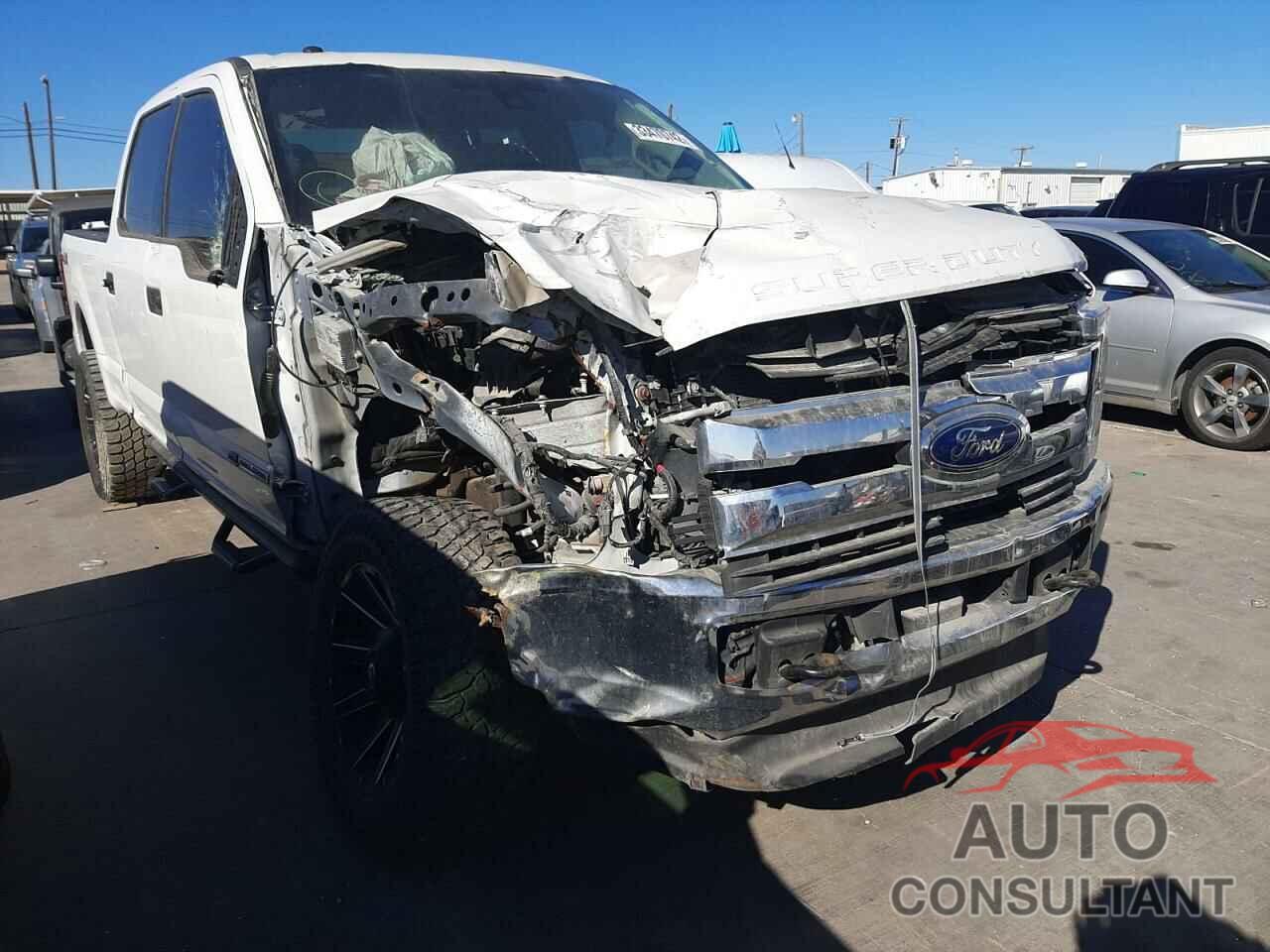 FORD F250 2018 - 5YFBURHE3HP704180