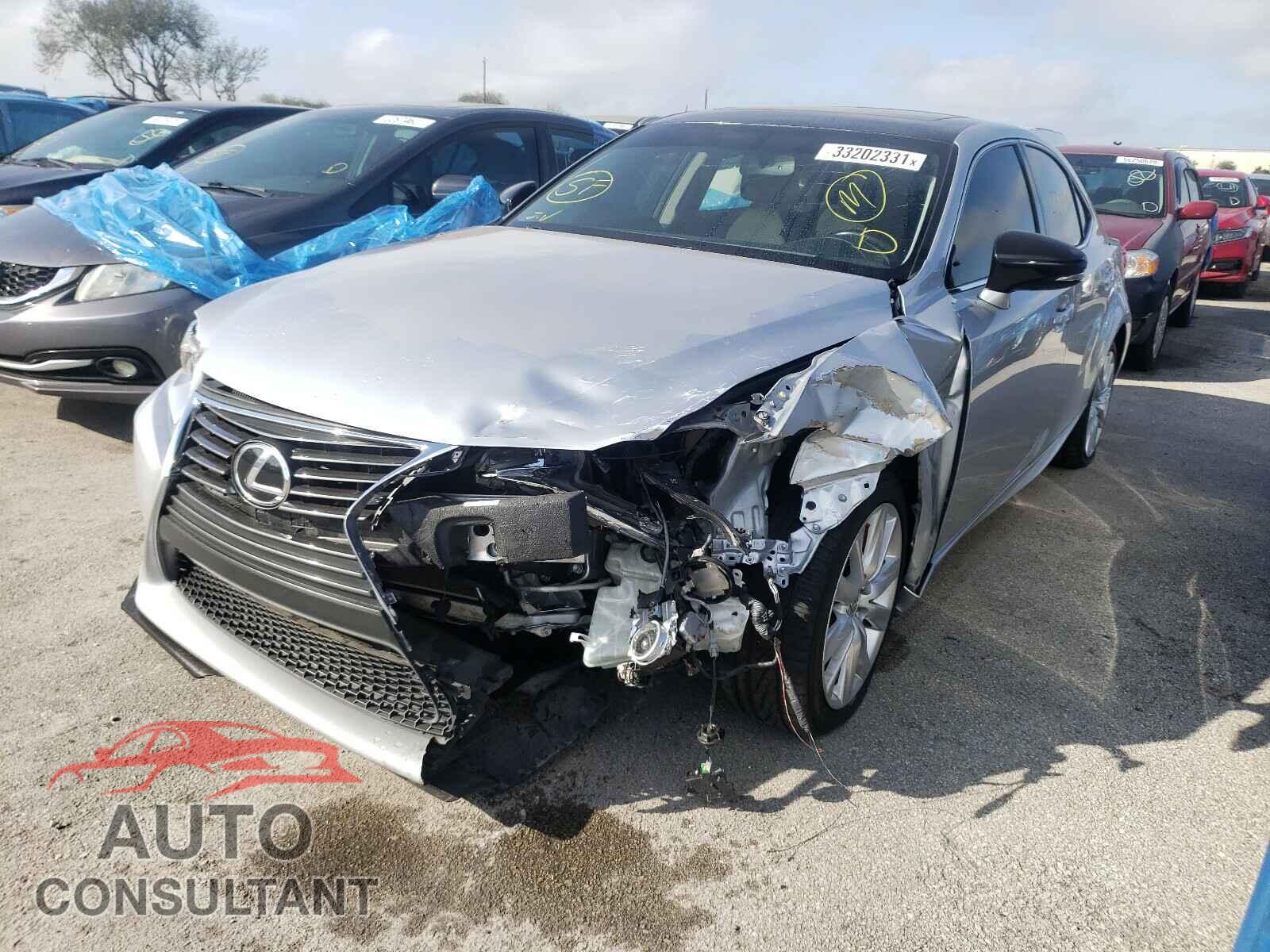 LEXUS IS 2016 - JTHBA1D20G5018307