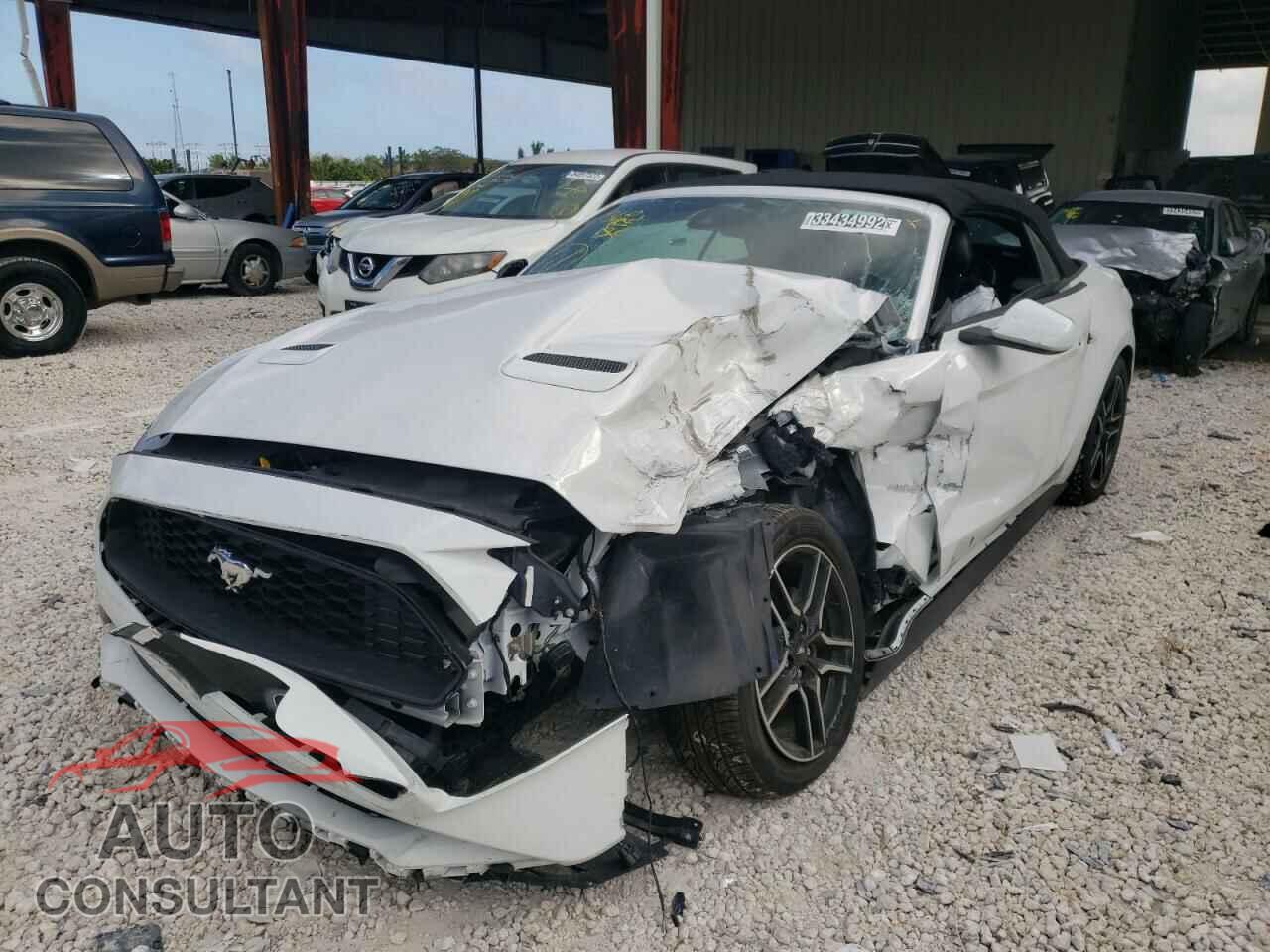 FORD MUSTANG 2021 - 1FATP8UH0M5102484