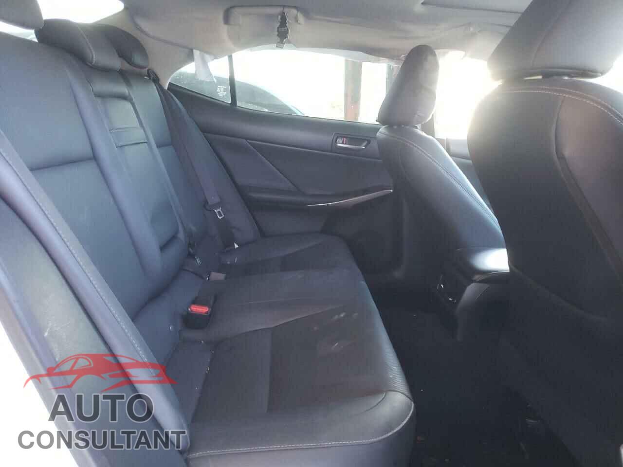 LEXUS IS 2019 - JTHBA1D23K5100895