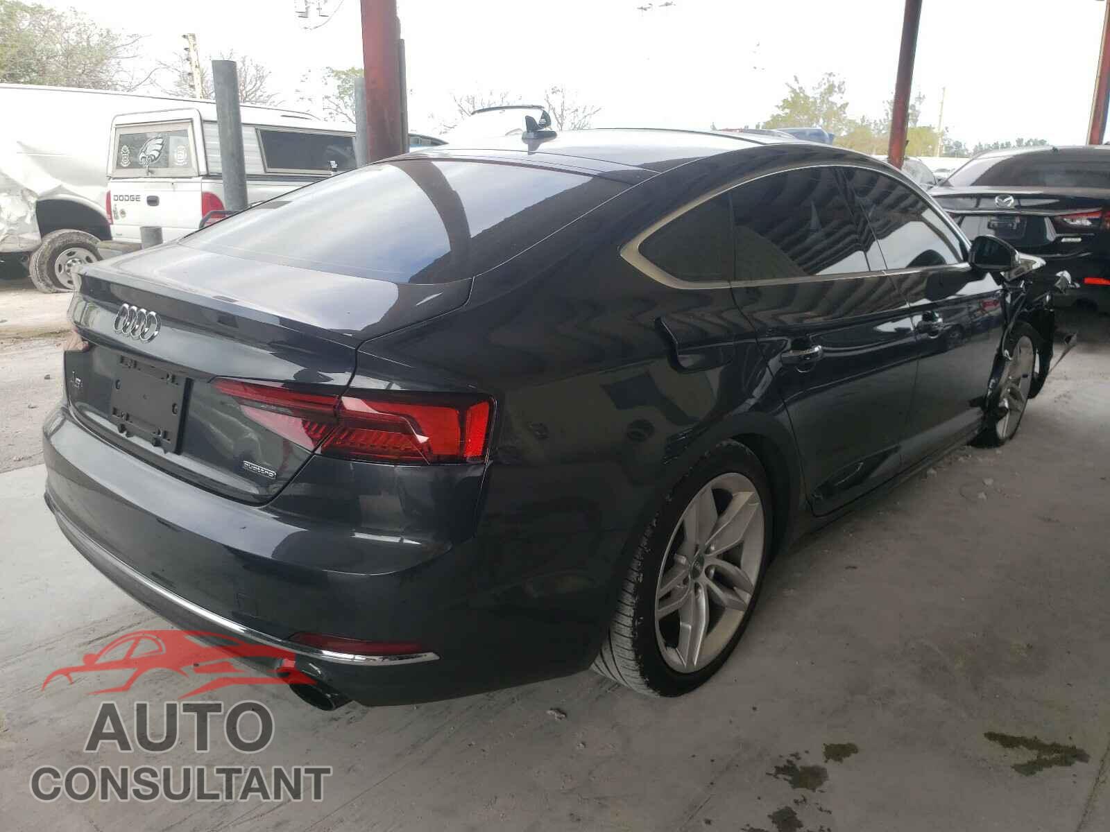 AUDI A5 2019 - WAUANCF53KA051237
