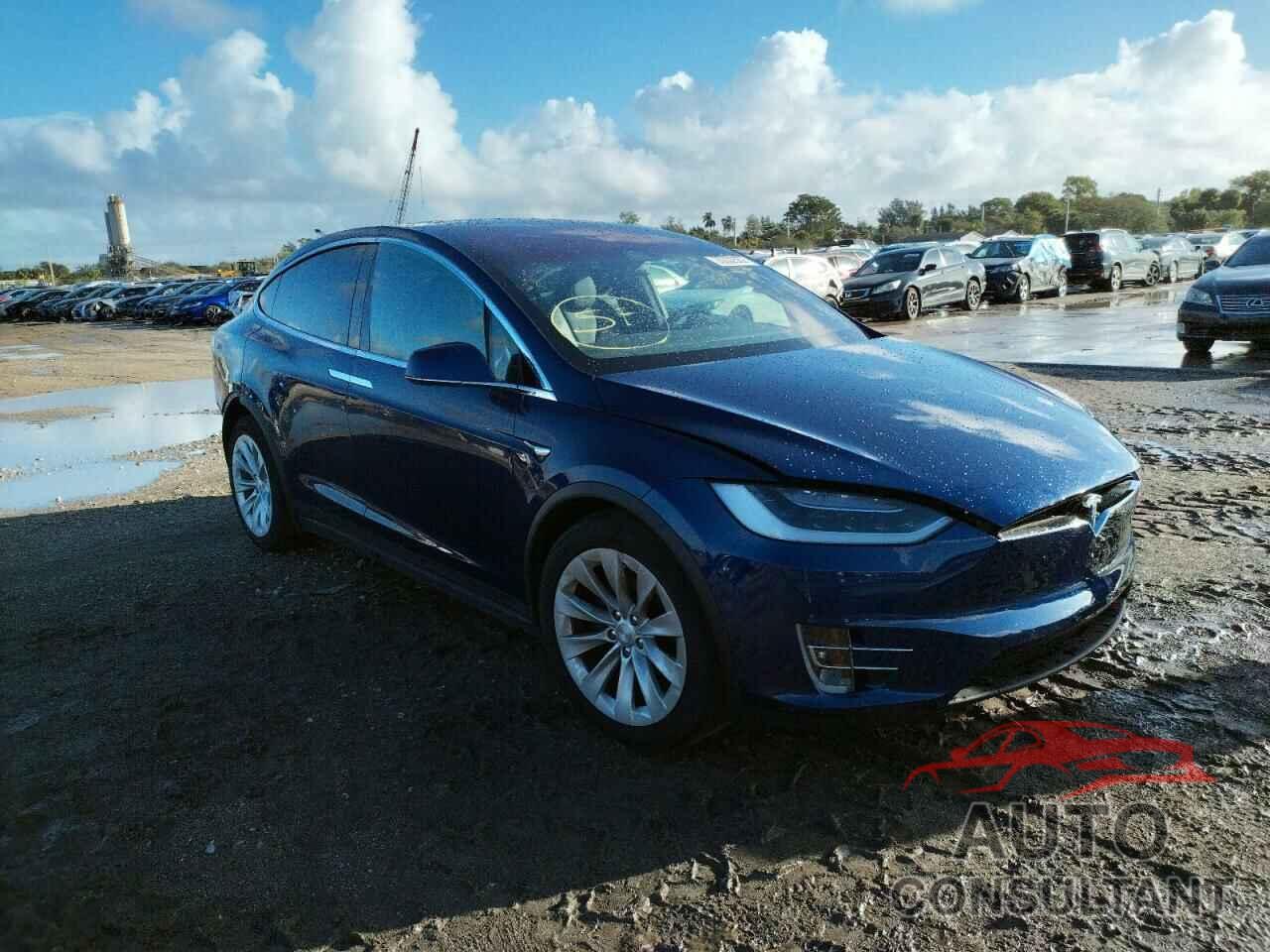 TESLA MODEL X 2018 - 5YJXCBE26JF115412