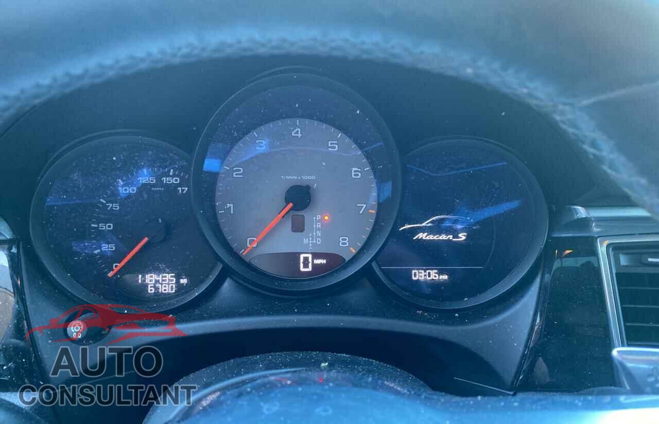 PORSCHE MACAN 2016 - WP1AB2A58GLB45735