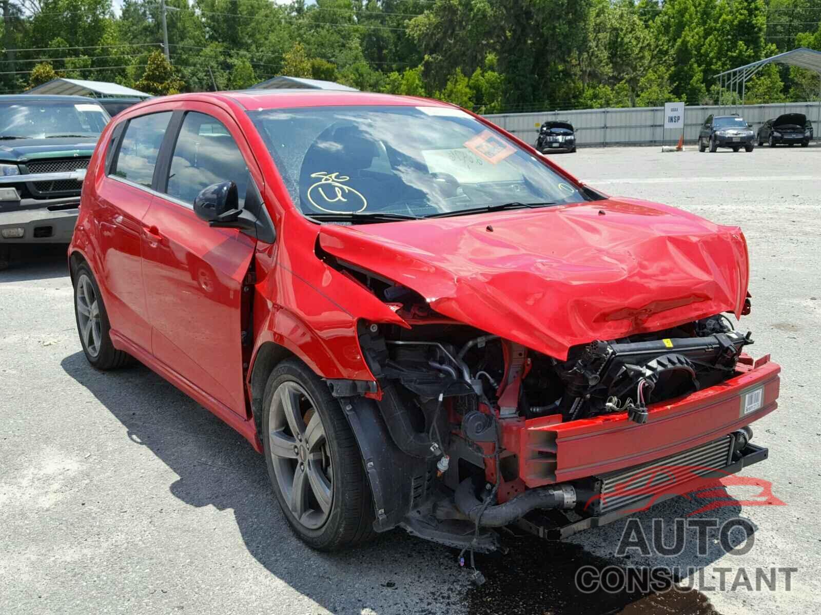 CHEVROLET SONIC 2016 - 1G1JG6SB2G4102056