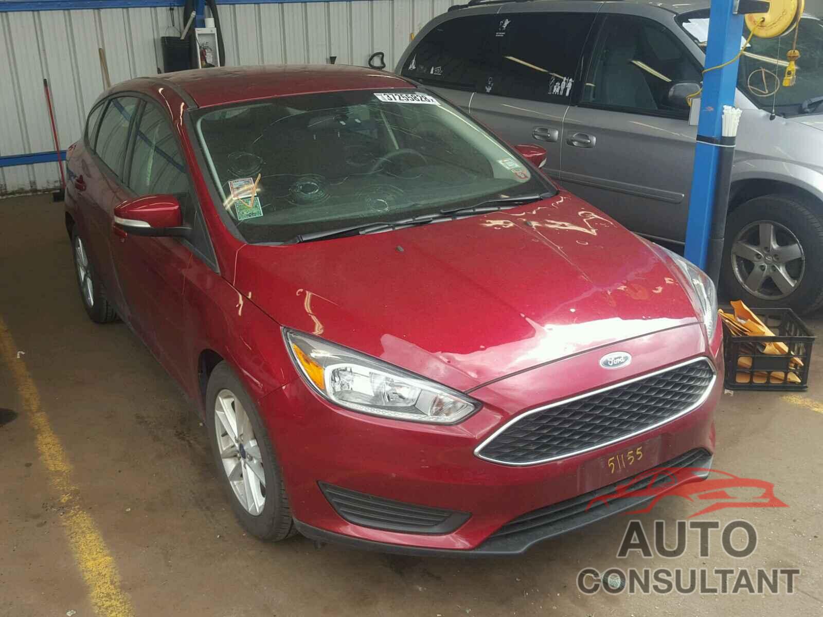 FORD FOCUS 2015 - 1FADP3K23FL229184