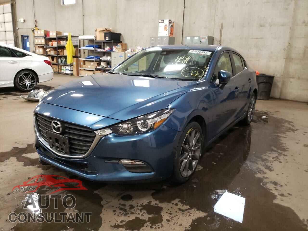 MAZDA 3 2018 - 3MZBN1V32JM256493