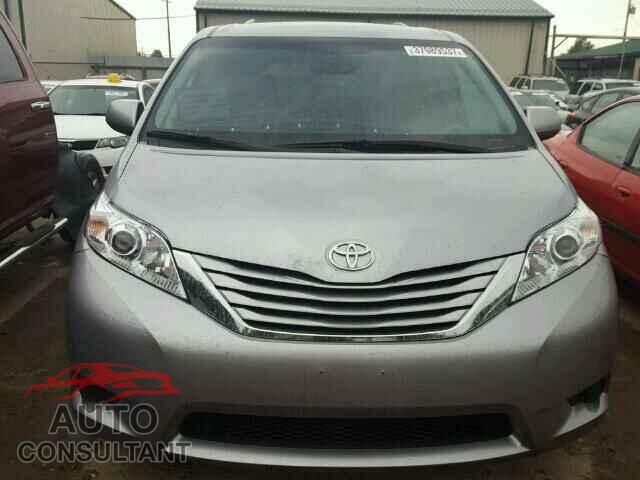 TOYOTA SIENNA 2017 - 5TDJZ3DC4HS166370
