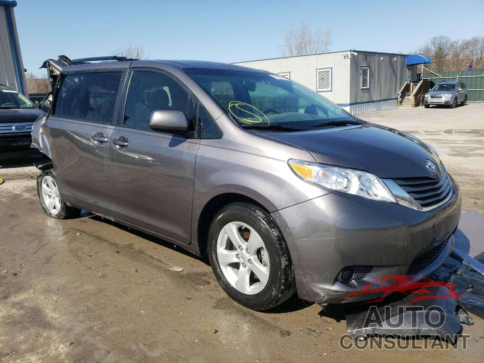 TOYOTA SIENNA 2017 - 5TDKZ3DC5HS773768