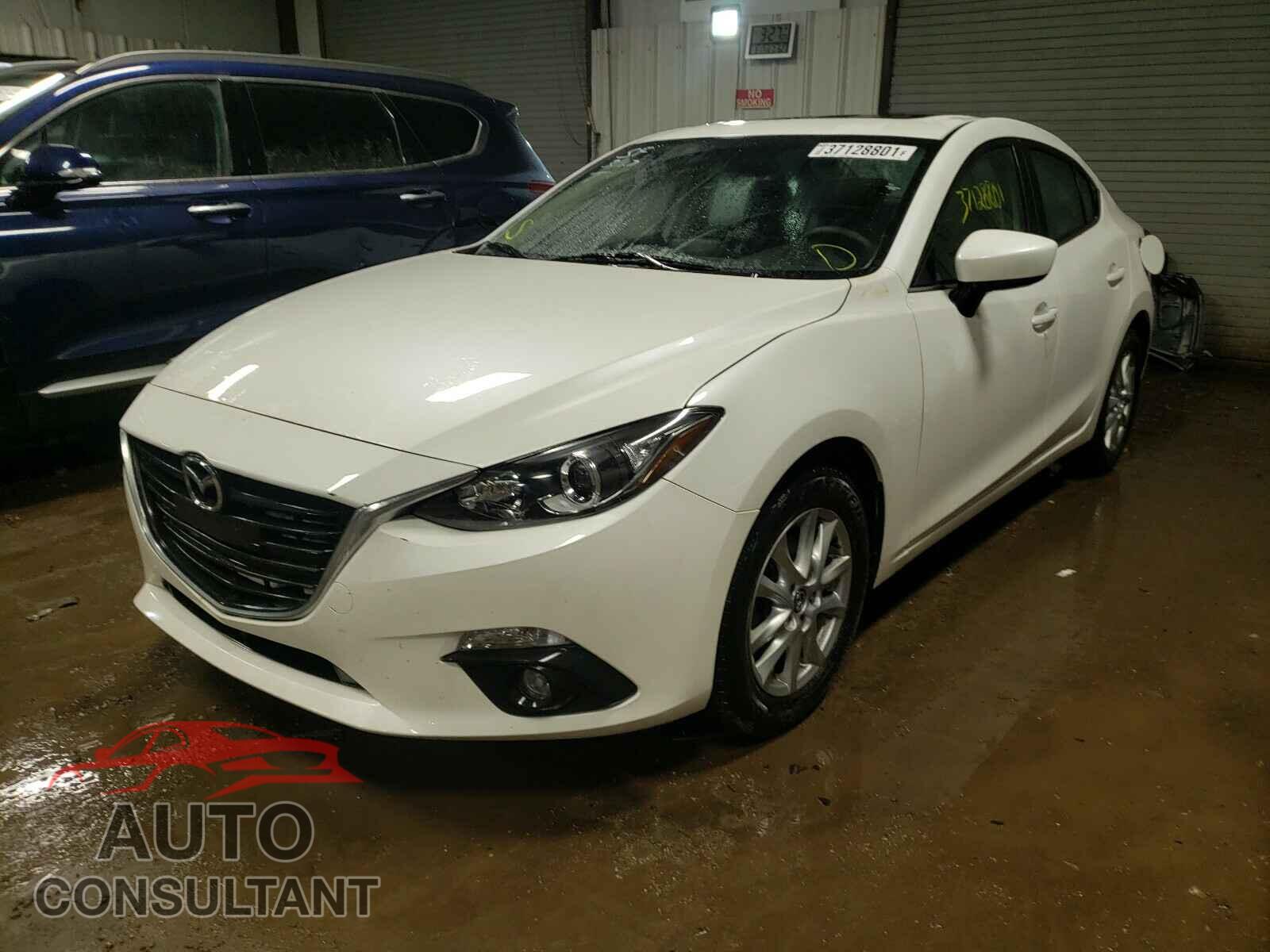 MAZDA 3 2016 - JM1BM1V74G1318054