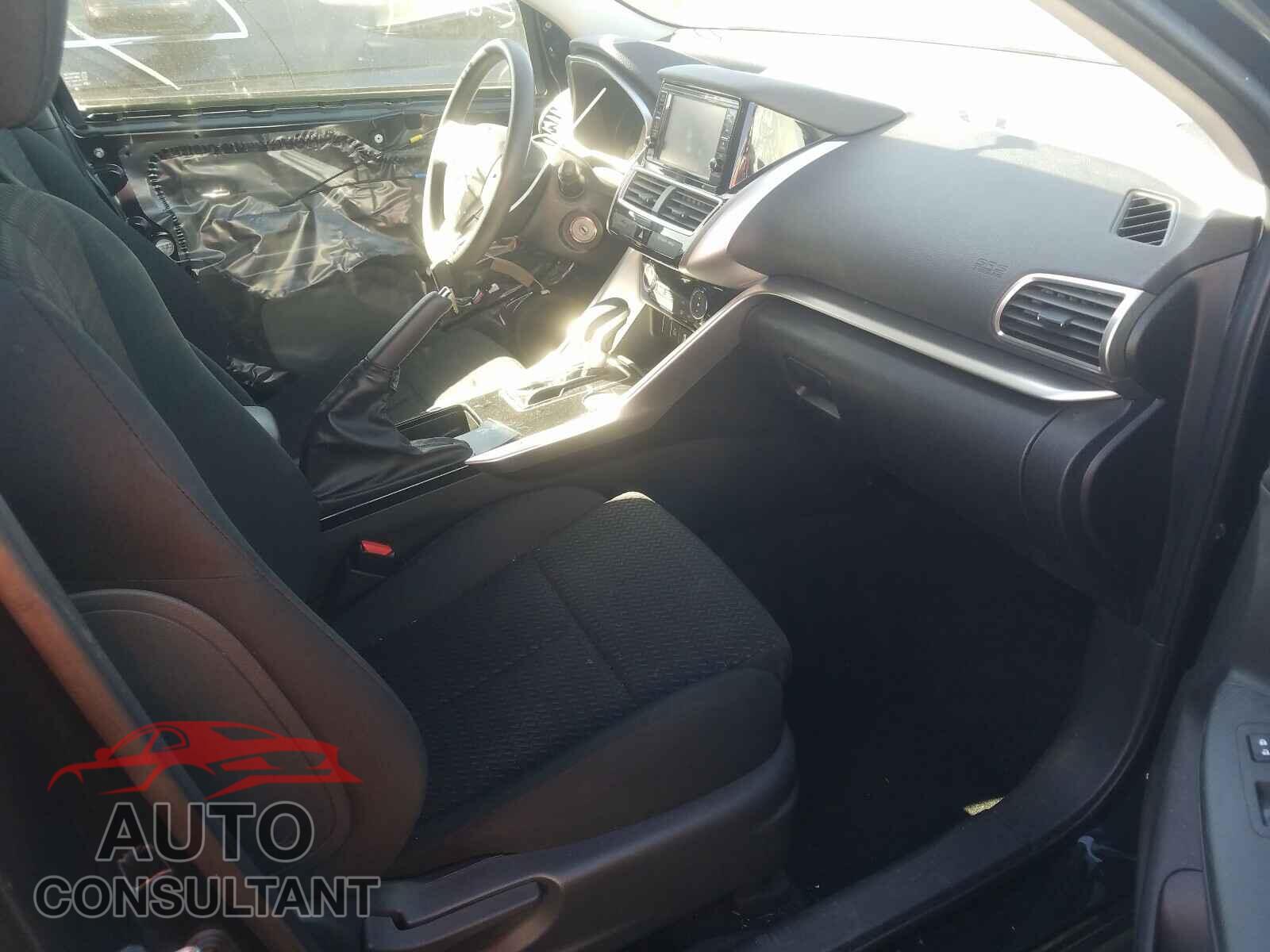 MITSUBISHI ECLIPSE 2019 - JA4AT3AA6KZ031072